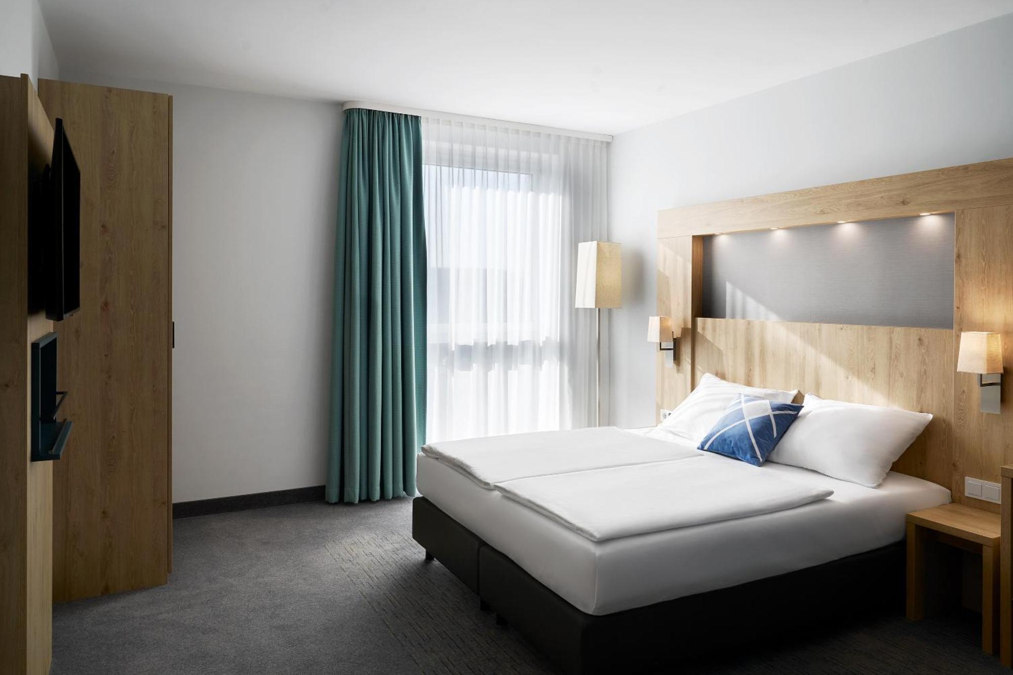 จีโฮเทล โฮเต็ล แอนด์ ลีฟวิ่ง โบคุม Hotel โบคุห์ม ภายนอก รูปภาพ