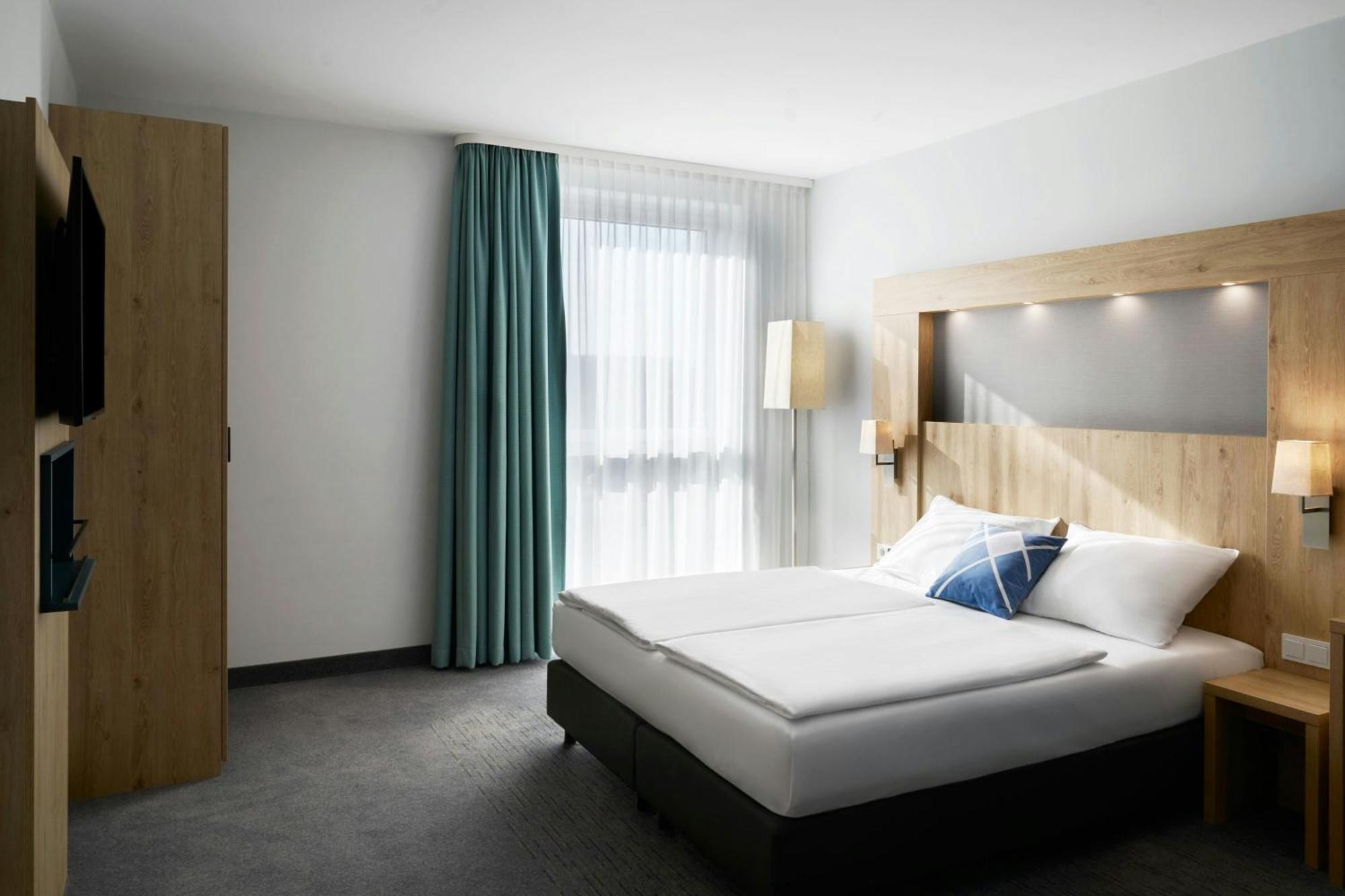 จีโฮเทล โฮเต็ล แอนด์ ลีฟวิ่ง โบคุม Hotel โบคุห์ม ภายนอก รูปภาพ